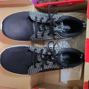 Puma  Women's sneakers